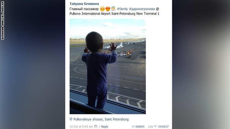 انتشار واسع لصورة طفلة هي إحدى أصغر ضحايا تحطم الطائرة الروسية