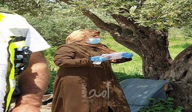 طولكرم: سلطات الاحتلال تفرج عن والدة الشهيد أشرف نعالوة