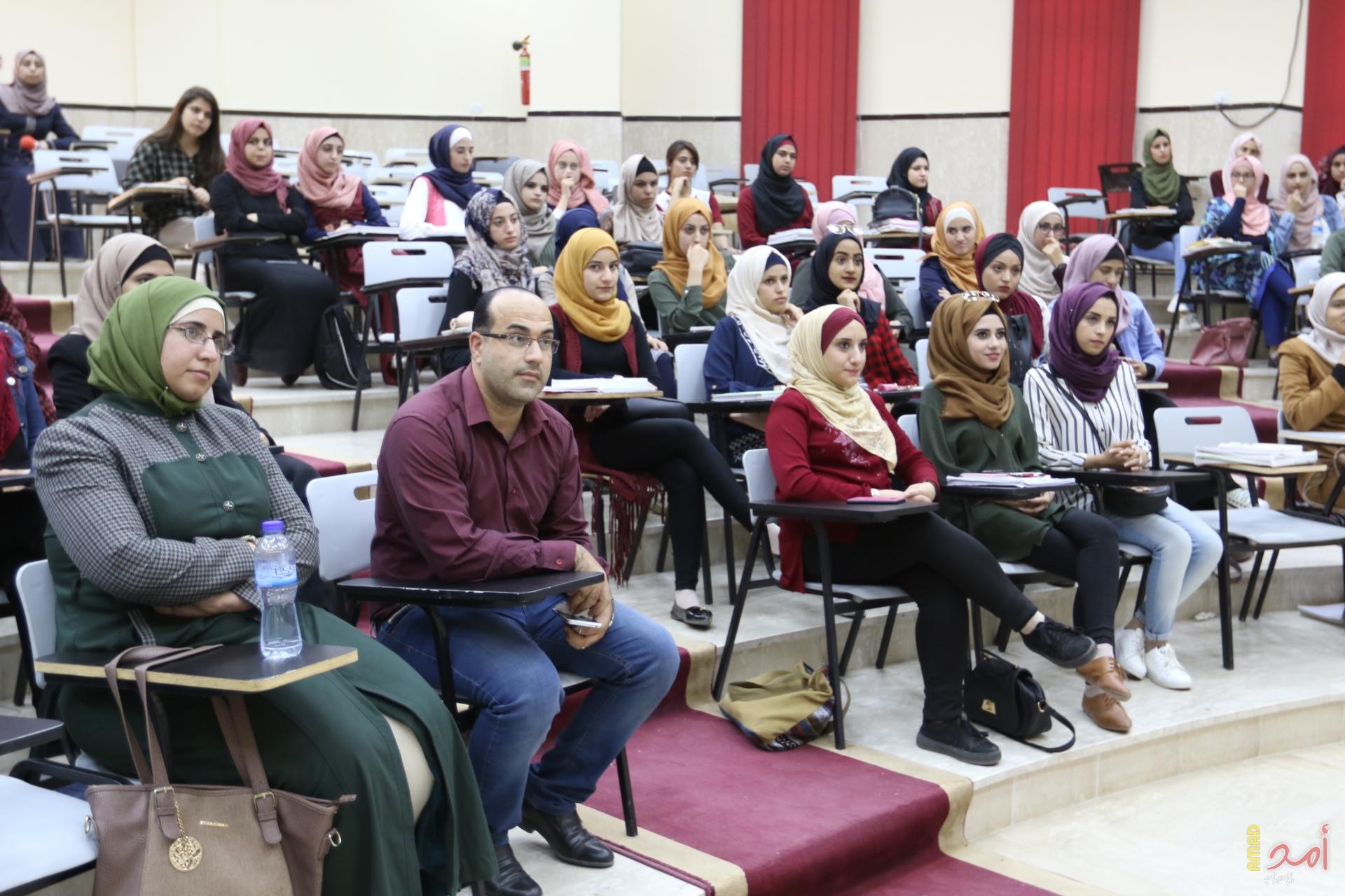 مختبر الثقافات يعقد ندوة في مستوى الطموحات