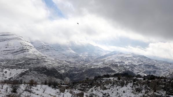 عاصفة ثلجية تضرب دولا عربية
