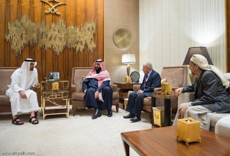 بعد فك ارتباطه بجماعة الإخوان..قراقاش: لقاء بن زايد وقيادة "الإصلاح" اليمني لهزيمة إيران و"الحوثيين"