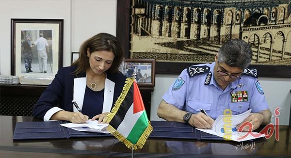 الشرطة الفلسطينية و الجهاز المركزي للإحصاء يوقعان مذكرة تعاون وتفاهم مشترك