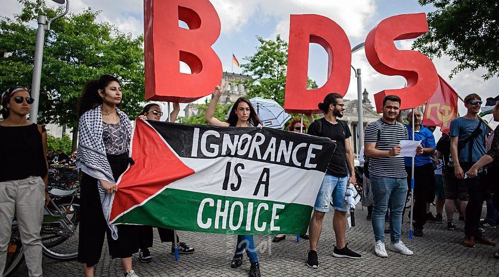 صحيفة:  رئيس وزراء بريطانيا ينوي تمرير قانون يتصدى لمقاطعة اسرائيل