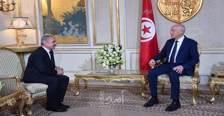 أشتية والرئيس التونسي يؤكدان رفض "صفقة ترامب" الهادفة لتصفية القضية الفلسطينية