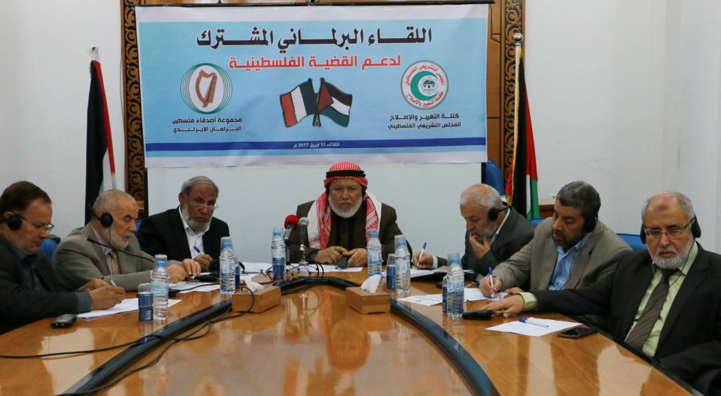 نواب كتلة حماس البرلمانية :  جهود دولية لتقديم قادة الاحتلال للمحاكم كمجرمي حرب