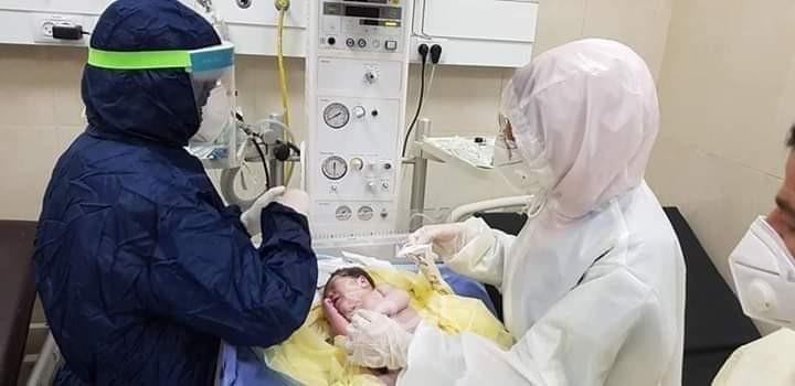 "سيلا" ثاني مولود لأم مصابة بفايروس كورونا في فلسطين