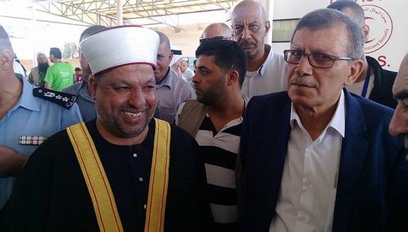 ادعيس يودع الفوج الاول من حجاج الضفة الغربية