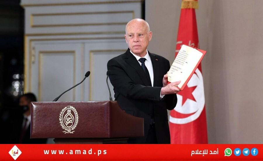 التونسيون يبدأون التصويت في الاستفتاء على "الدستور الجديد"
