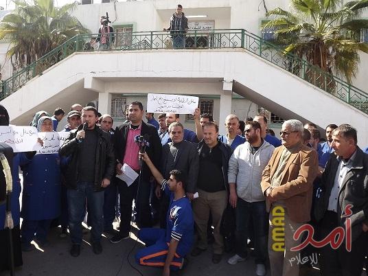 وقفة احتجاجية لأطباء مشفى الشفاء لتوقف شركات النظافة