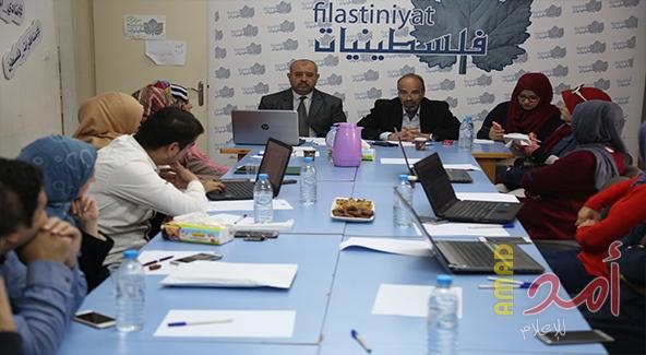 بالصور .. اقتصاديون فلسطينيون يطالبون بـ"معركة حسم" ضد العقوبات على غزة