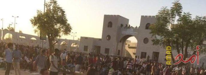 محدث_ السودان: قتيلان خلال محاولة فض اعتصام بالخرطوم