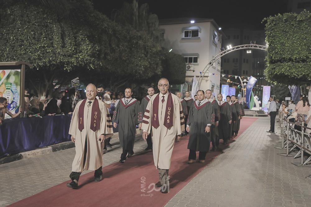 الكلية الجامعية تخرج دفعة جديدة من طلبة قسم إدارة المال والأعمال وقسم تكنولوجيا المعلومات