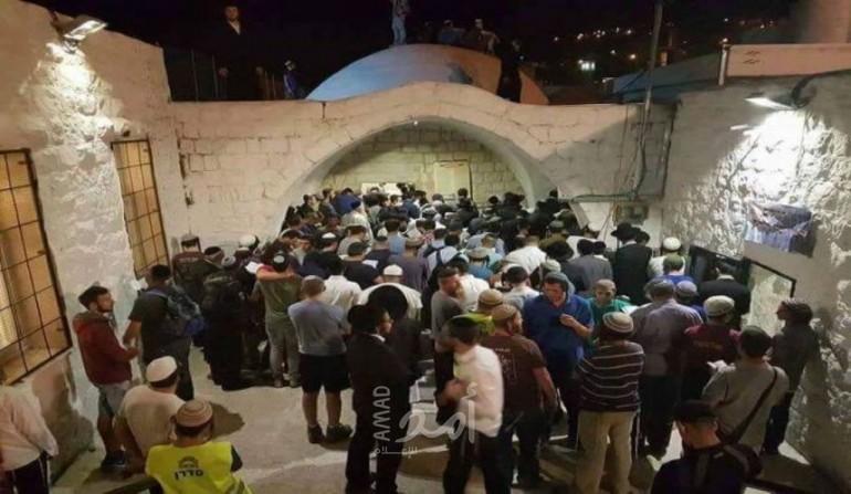 محدث بالفيديو - مواجهات في نابلس خلال تأمين حماية المستوطنين في محيط "قبر يوسف"