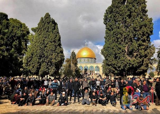 القدس: 40 ألف مواطن أدوا صلاة الجمعة في المسجد الاقصى