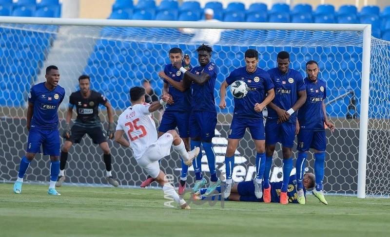 الشباب السعودي يفوز على الزمالك بمساعدة الحكم الليبي