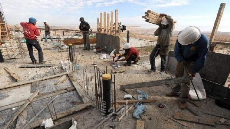 اقتصاد حماس: مواد البناء متوفرة بمخازن التُجَار ولا داعي لتلاعبهم بالأسعار