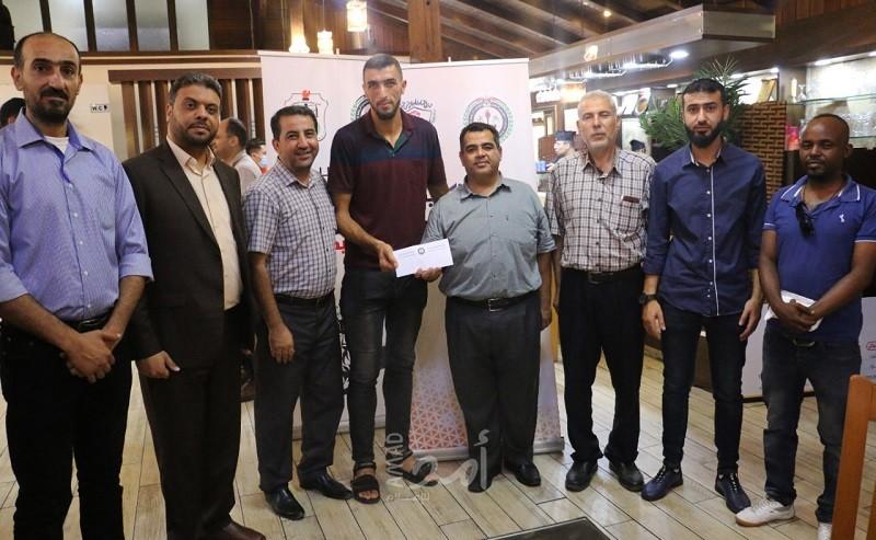 "هنية" يكرم بطل كأس السلة وبطل طوكيو للناشئين 