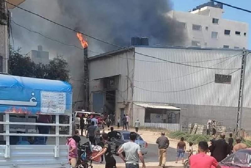 اندلاع حريق كبير في "منجرة" شمال قطاع غزة
