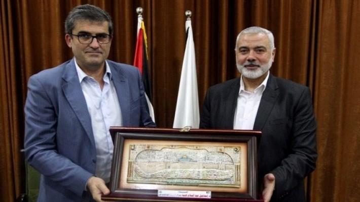 قناة عبرية تكشف هوية الوسيط بين حماس وإسرائيل في مفاوضات تبادل الأسرى