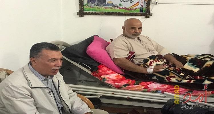 وفد من حركة فتح برئاسة حلس يزور اللواء توفيق أبو نعيم في منزله