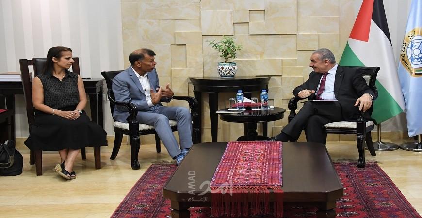 أشتية يطالب كندا والدول كافة الاعتراف بدولة فلسطين بعدما دمرت إسرائيل "حل الدولتين"