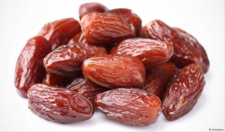 بضع تمرات يوميا تعطيك فوائد كبيرة