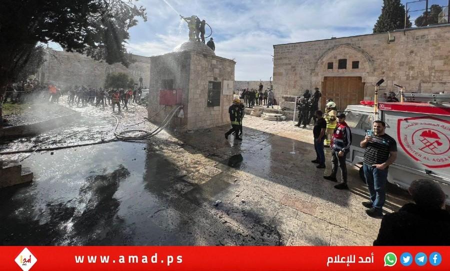 السيطرة على حريق في أشجار المسجد الأقصى نتيجة قنابل قوات الاحتلال - فيديو وصور