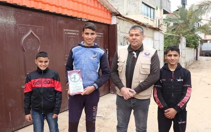 تضامن"بالتعاون مع التحالف الاوروبي لمناصرة أسري فلسطين تبدأ مشروع "لمسة وفاء لأسرانا"