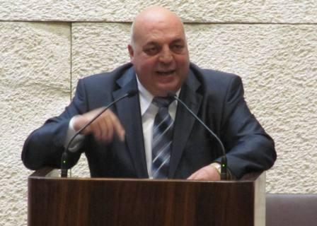 د. عفو إغبارية يحذر من تدهور وضع القيق الصحي