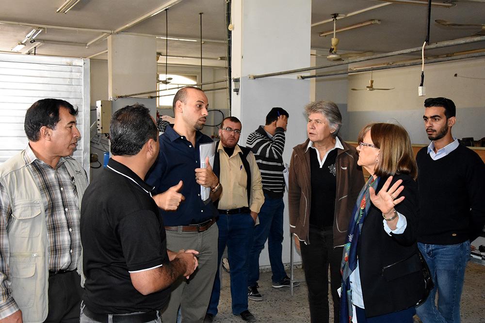 وفد من الوكالة الدنماركية للتنمية الدولية يختتم عدد من الزيارات لوحدات انتاجية بغزة
