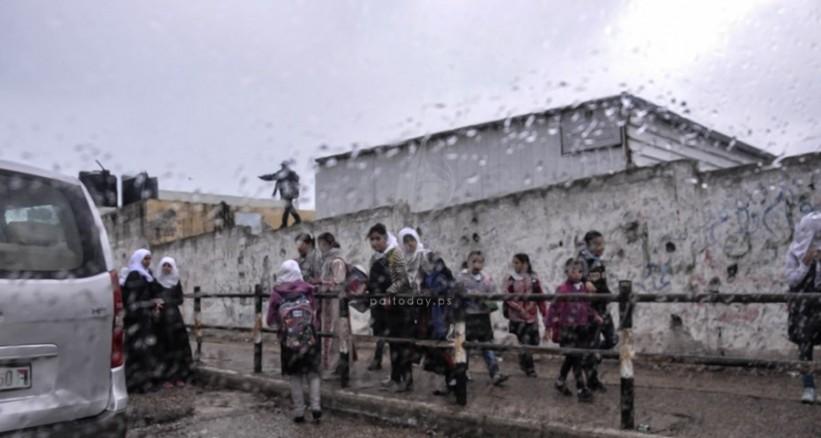 تعليم غزة تنفي تمديد العطلة حتى صباح الخميس