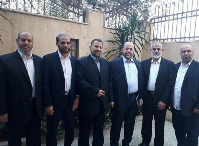 وصول وفد من حركة حماس برئاسة العاروري الى القاهرة