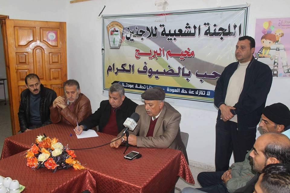 وكالة الغوث (الأونروا) توضح لأصحاب المنازل المهدمة بالبريج آليات المشروع الأمريكي
