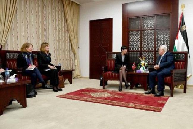 الرئيس عباس يستقبل وزيرة الخارجية النرويجية