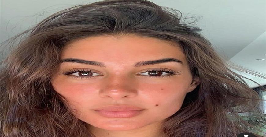 ياسمين صبري تبهر متابعيها بدون مكياج