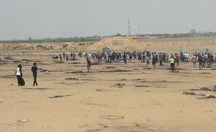 إطلاق النار تجاه المتظاهرين شرق خانيونس