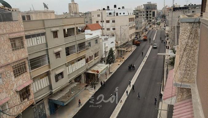 بلدية خان يونس تجري صيانة لعدد من الشوارع
