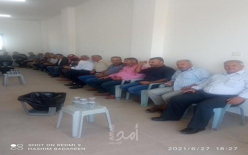 الديمقراطية تقدم واجب العزاء لأسرة نزار بنات وتدعو لمحاكمة المسؤولين عن هذه الجريمة