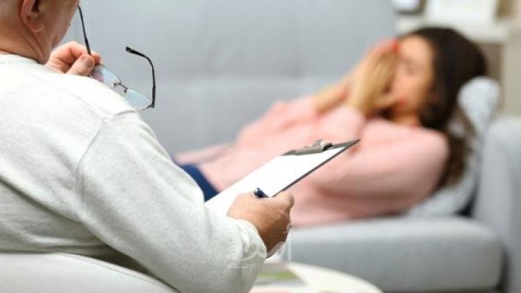 10 علامات تعني أنك بحاجة لطبيب نفسي