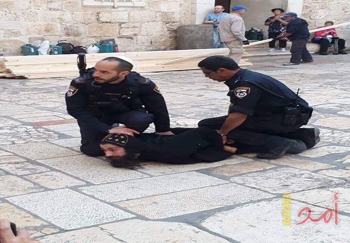 سلطات الاحتلال تبعد سيدة عن مخيم شعفاط بعد الافراج عنها