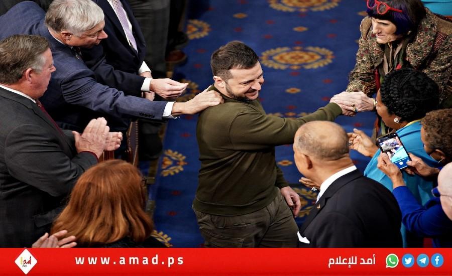 صحيفة: زيلينسكي ناقش مع بايدن خطة سلام من 10 نقاط 