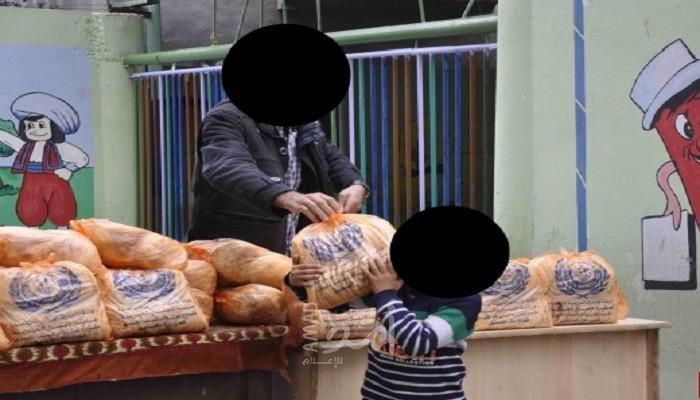 "حاجة الفقراء" سلع تستخدمها جمعيات خيرية لتقوية الصلة مع الجهات المانحة بـ"ربطة خبز" !