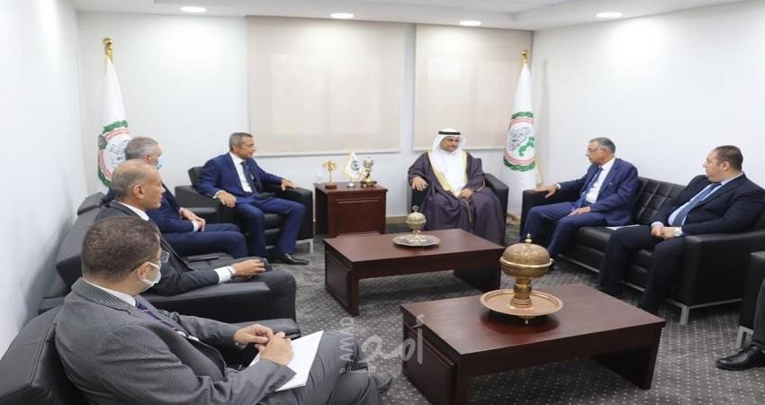العسومي يشيد بالدعم الذي يقدمه السيسي للبرلمان العربي على كافة المستويات