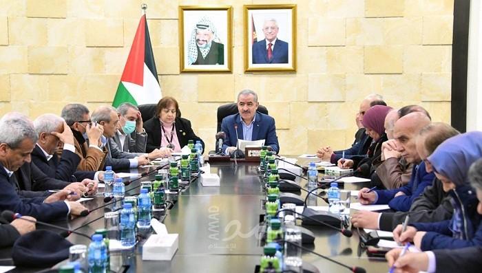 "أشتية" يعلن رزمة جديدة من الإجراءات الاحترازية لاحتواء فيروس كورونا