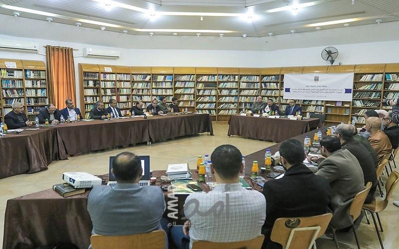 بلدية غزة تبحث مقترح مشروع تطوير حديقة عامة على الواجهة البحرية