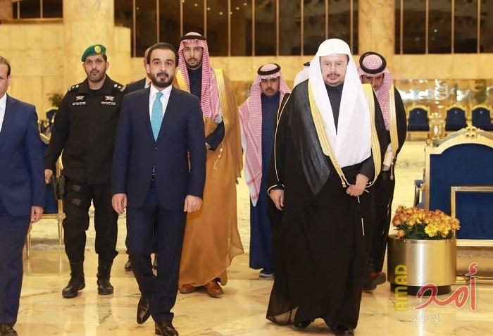 بالصور.. رئيس البرلمان العراقي يصل السعودية في زيارة رسمية