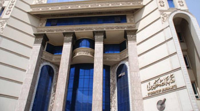 صحفيان مصريان يواجهان الحبس يفوزان بعضوية مجلس النقابة