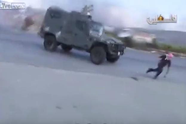 كيف تمكن شـاب فلسطيني من النجاة بعد محاولة جيب عسكري دهسه