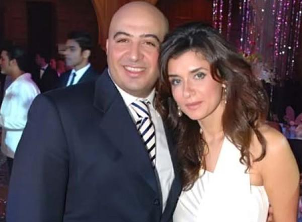 فنانة تنشر شائعة طلاق غادة عادل