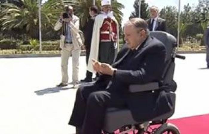 أول ظهور علنى للرئيس الجزائرى منذ عام
